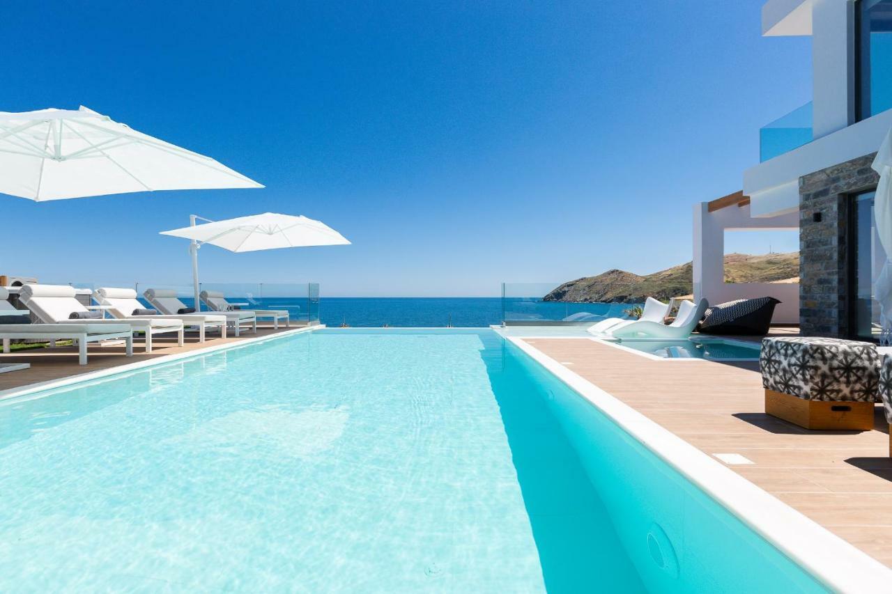 Wave Villa, Beach Front Retreat, By Thinkvilla Pánormos 外观 照片